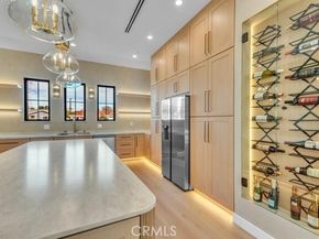 8825 Sophia Avenue, North Hills (los Angeles) CA 91343