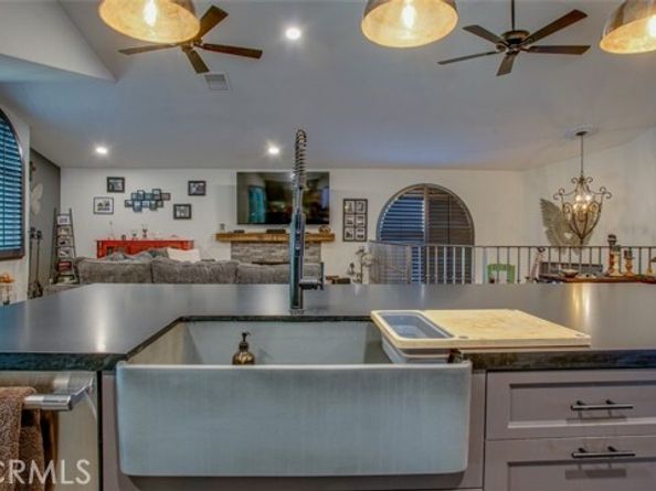 11327 Old Ranch, Chatsworth (los Angeles) CA 91311