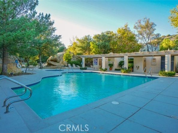 11327 Old Ranch, Chatsworth (los Angeles) CA 91311