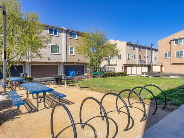 14860 Nordhoff Street, Panorama City (los Angeles) CA 91402