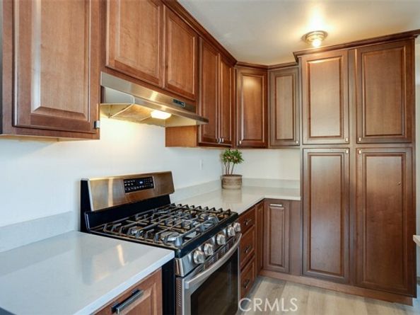 15112 Domino Street, Van Nuys (los Angeles) CA 91411