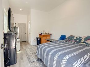 15112 Domino Street, Van Nuys (los Angeles) CA 91411