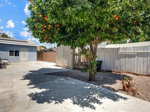 15112 Domino Street, Van Nuys (los Angeles) CA 91411