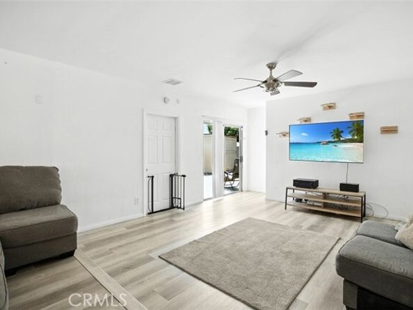 15112 Domino Street, Van Nuys (los Angeles) CA 91411