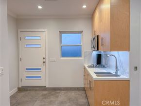 6641 Gerald Avenue, Van Nuys (los Angeles) CA 91406