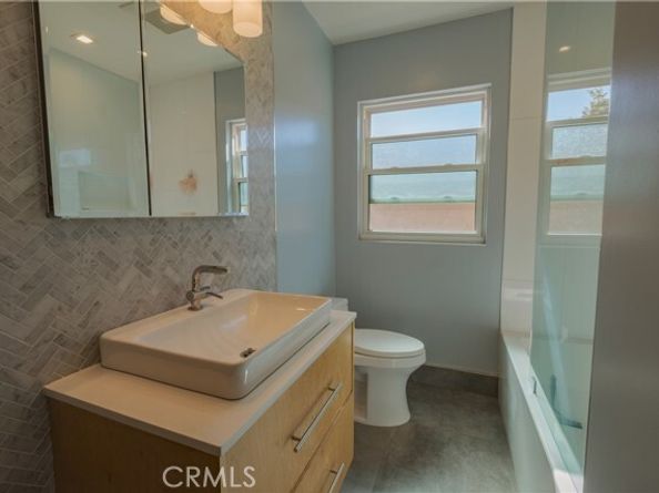 6641 Gerald Avenue, Van Nuys (los Angeles) CA 91406