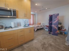 6641 Gerald Avenue, Van Nuys (los Angeles) CA 91406