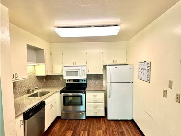 2 Panoramic Way 302, Berkeley CA 94704