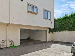 14715 Saticoy Street 13, Van Nuys (los Angeles) CA 91405