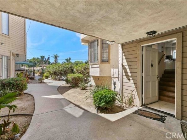 14715 Saticoy Street 13, Van Nuys (los Angeles) CA 91405