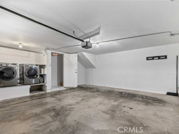 14715 Saticoy Street 13, Van Nuys (los Angeles) CA 91405