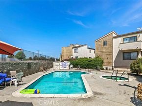 14715 Saticoy Street 13, Van Nuys (los Angeles) CA 91405
