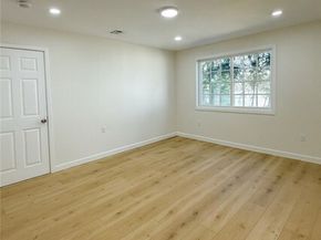 11753 Blythe Street, North Hollywood (los Angeles) CA 91605