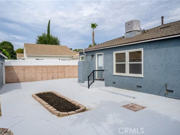 6413 Jamieson Avenue, Reseda (los Angeles) CA 91335