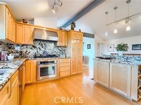 21651 Yucatan Avenue, Woodland Hills (los Angeles) CA 91364