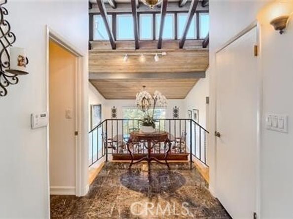 21651 Yucatan Avenue, Woodland Hills (los Angeles) CA 91364