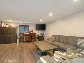 11936 Neenach, Sun Valley (los Angeles) CA 91352