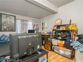 11936 Neenach, Sun Valley (los Angeles) CA 91352