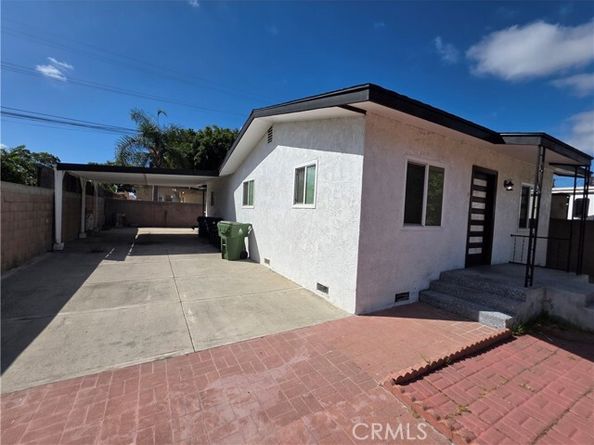 1106 W Mauretania, Wilmington (los Angeles) CA 90744