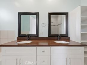 7608 Ani Way, North Hollywood (los Angeles) CA 91605