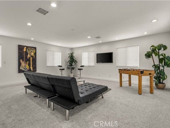 1872 Parkview Circle, Costa Mesa CA 92627