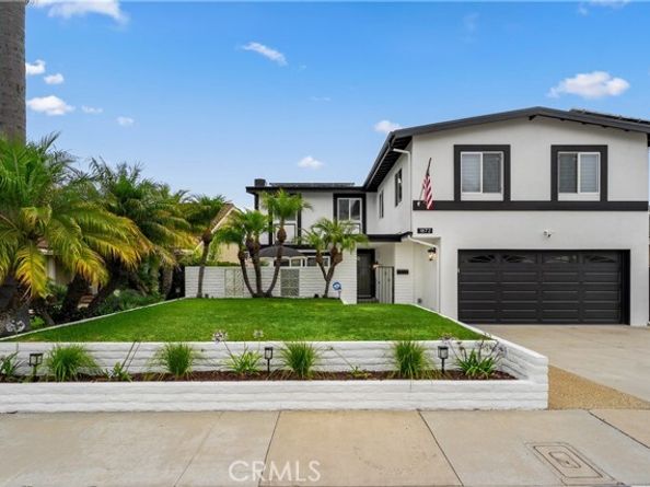 1872 Parkview Circle, Costa Mesa CA 92627