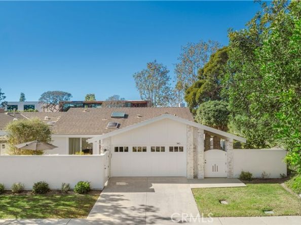 2 Maritime Drive, Corona Del Mar (newport Beach) CA 92625