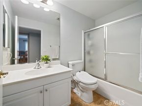15796 Midwood Drive 6, Granada Hills (los Angeles) CA 91344