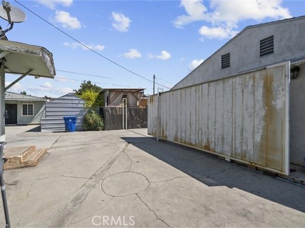 8023 Troost Avenue, North Hollywood (los Angeles) CA 91605