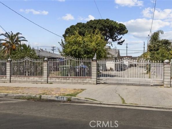 8023 Troost Avenue, North Hollywood (los Angeles) CA 91605
