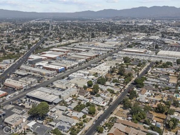 8023 Troost Avenue, North Hollywood (los Angeles) CA 91605