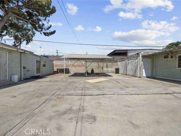 8023 Troost Avenue, North Hollywood (los Angeles) CA 91605