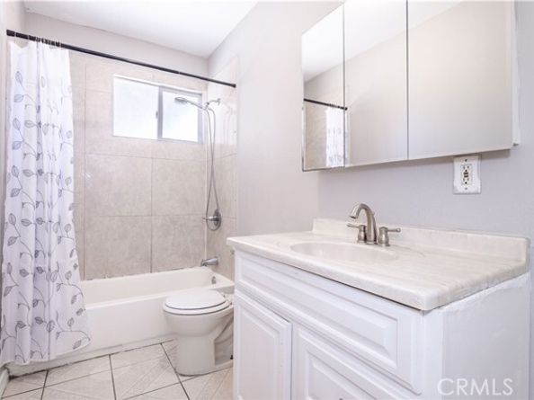 14040 Paxton Street, Pacoima (los Angeles) CA 91331