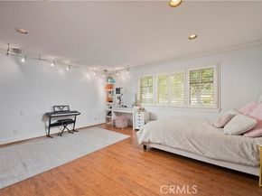 16426 Knollwood Drive, Granada Hills (los Angeles) CA 91344