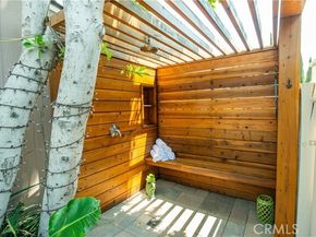 16426 Knollwood Drive, Granada Hills (los Angeles) CA 91344