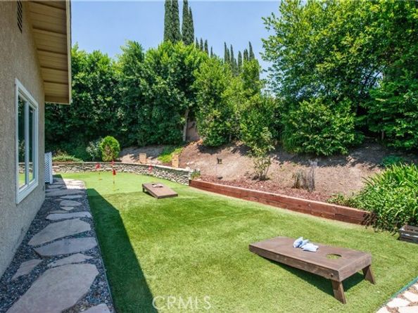 16426 Knollwood Drive, Granada Hills (los Angeles) CA 91344