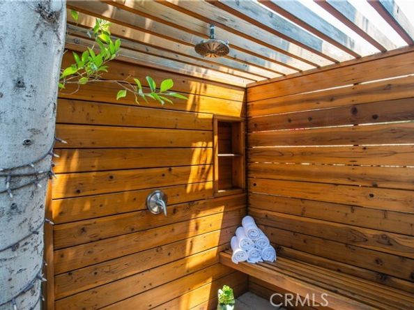16426 Knollwood Drive, Granada Hills (los Angeles) CA 91344