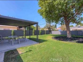 18935 Hart Street, Reseda (los Angeles) CA 91335