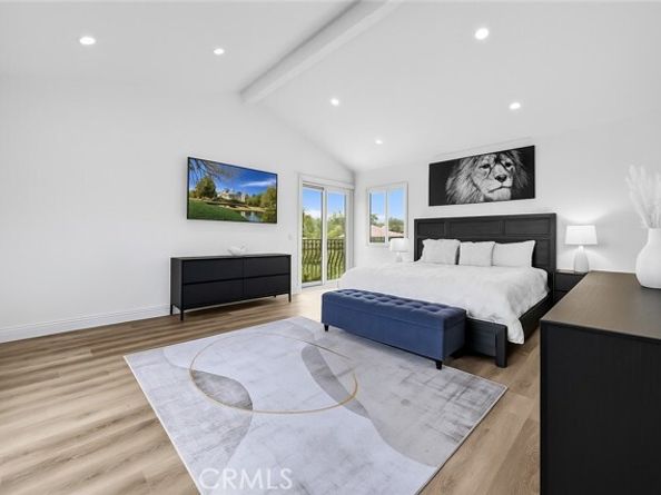 9743 Monogram Avenue, Northridge (los Angeles) CA 91343