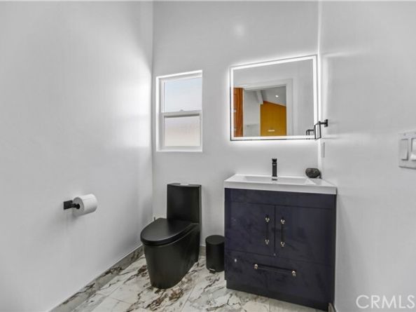 9743 Monogram Avenue, Northridge (los Angeles) CA 91343