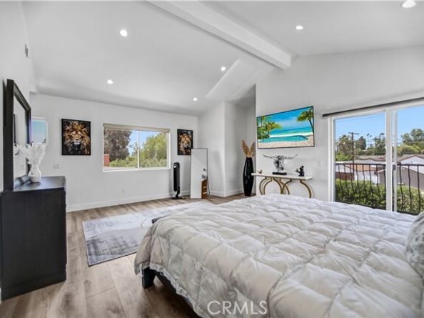 9743 Monogram Avenue, Northridge (los Angeles) CA 91343