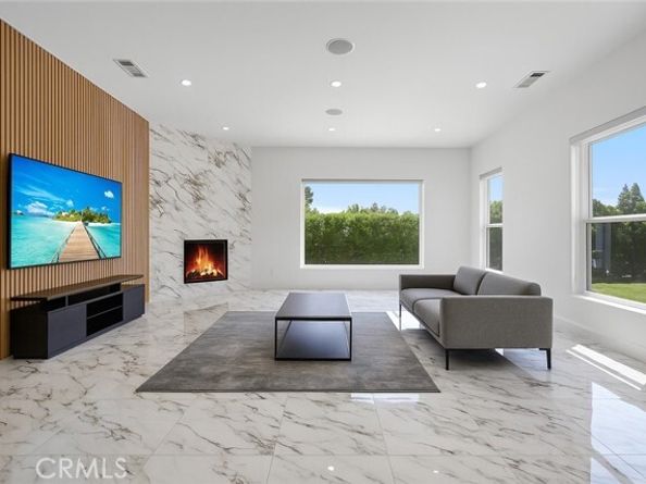 9743 Monogram Avenue, Northridge (los Angeles) CA 91343