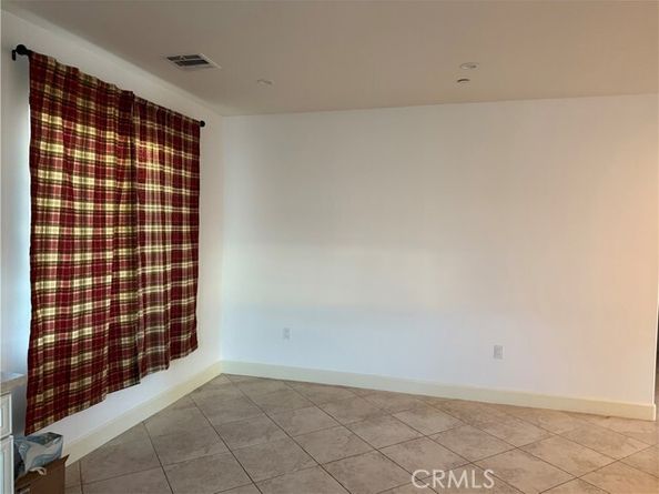 10845 Vinedale Street, Sun Valley (los Angeles) CA 91352