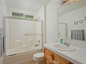 13748 Amanda Lane, Sylmar (los Angeles) CA 91342
