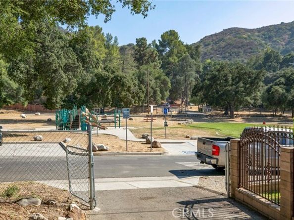 7553 Mcgroarty Street, Tujunga (los Angeles) CA 91042