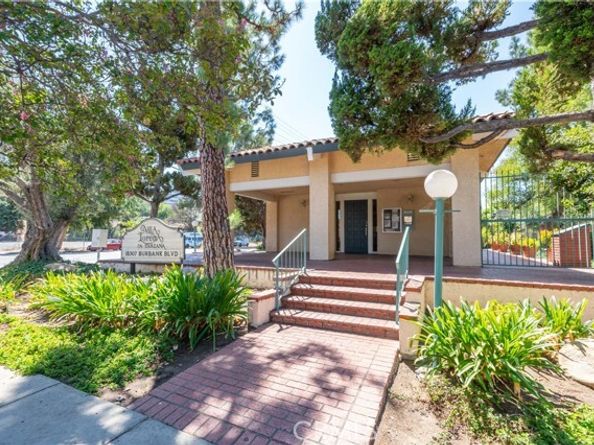 18307 Burbank Boulevard 86, Tarzana (los Angeles) CA 91356