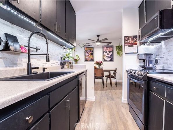 18307 Burbank Boulevard 86, Tarzana (los Angeles) CA 91356
