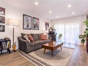 18307 Burbank Boulevard 86, Tarzana (los Angeles) CA 91356