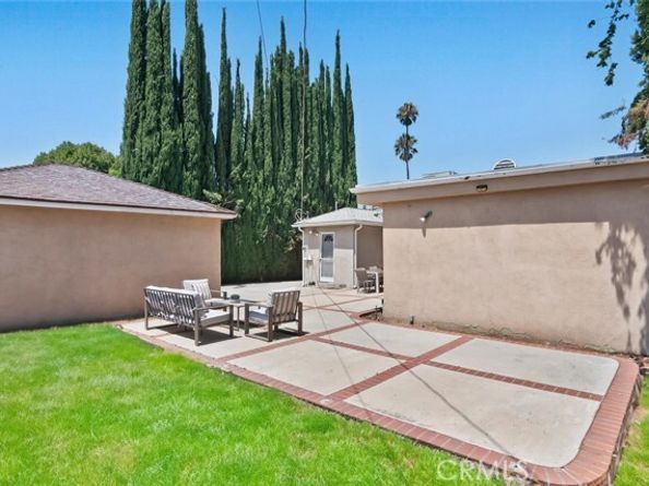 16828 Margate Street, Encino (los Angeles) CA 91436