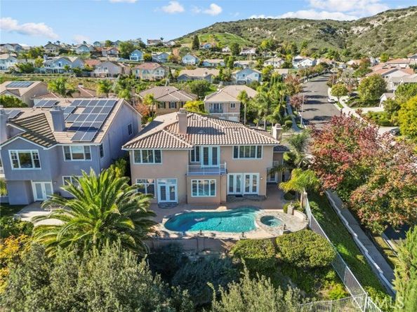 7630 Carmenita, West Hills (los Angeles) CA 91304